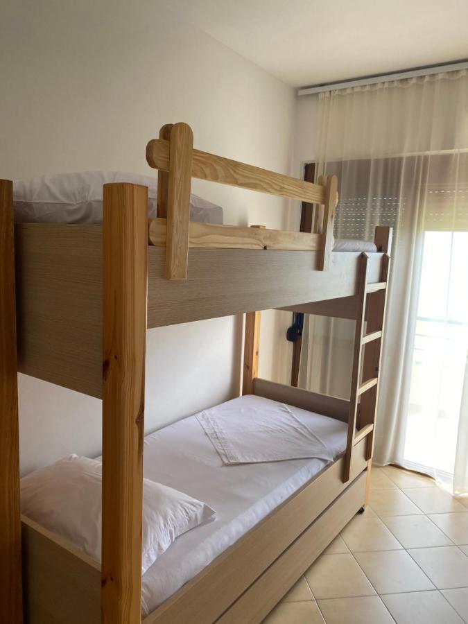 Pararse * Vlorë